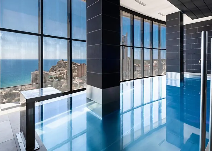 Luxury On The 31St Floor, Sea Views, Spa And Pool