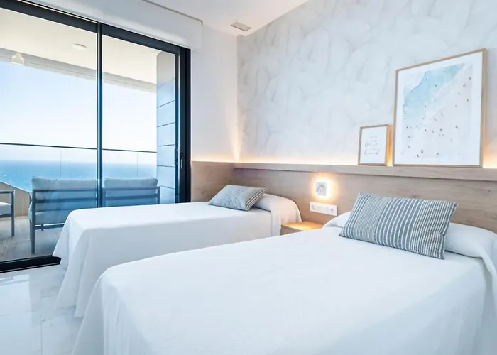 Luxury On The 31St Floor, Sea Views, Spa And Pool *