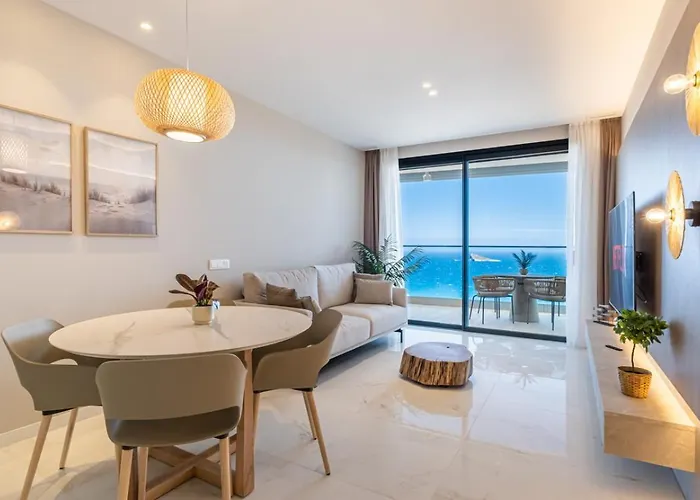 Luxury On The 31St Floor, Sea Views, Spa And Pool * Benidorm