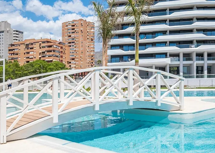 Luxury On The 31St Floor, Sea Views, Spa And Pool Appartement *